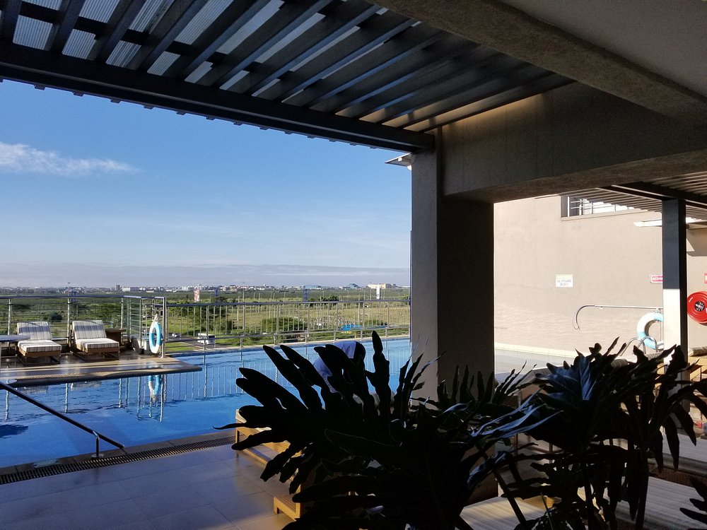 Crowne plaza image 2