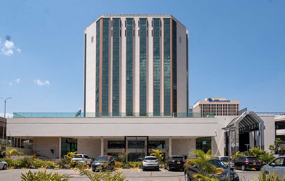 Iconic Plaza Hotel image 1