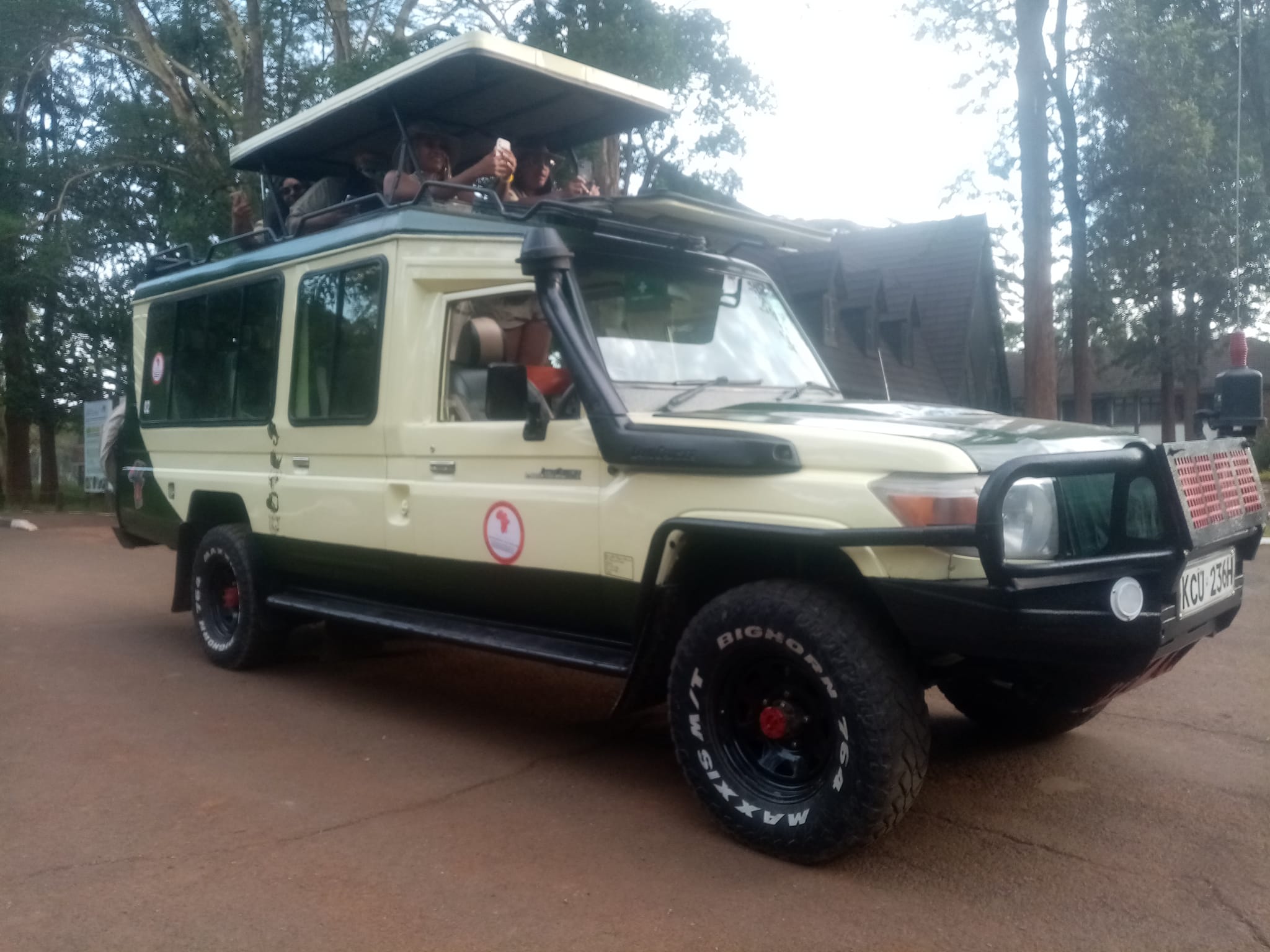 9-Day Kenya Safari & Diani Beach Holiday | Wildlife, Adventure & Luxury Escape