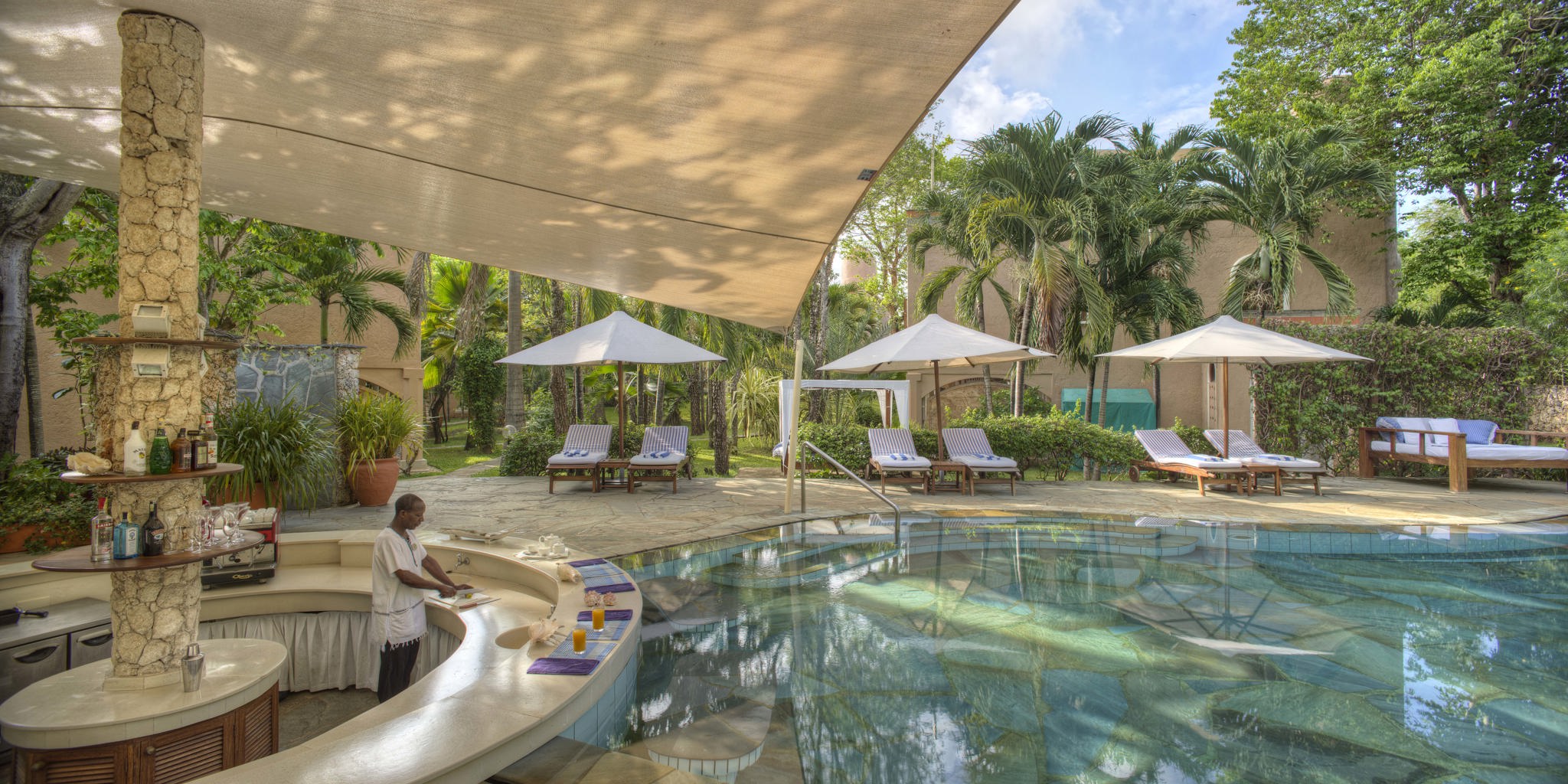 Kenya’s Ultimate VIP Fly-In Safari – Big Five & Diani Beach Escape