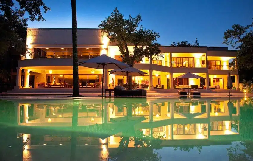 Kenya’s Ultimate VIP Fly-In Safari – Big Five & Diani Beach Escape